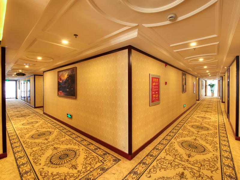 Vienna Hotel Shanghai Happy Valley Songjiang Buitenkant foto