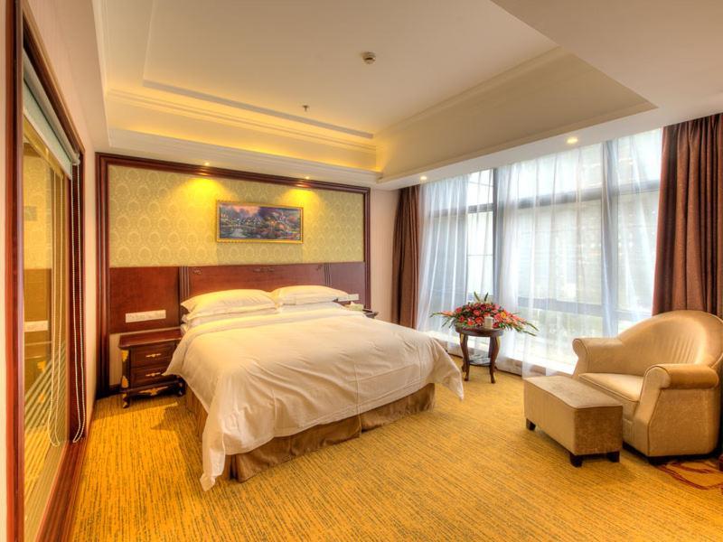 Vienna Hotel Shanghai Happy Valley Songjiang Buitenkant foto