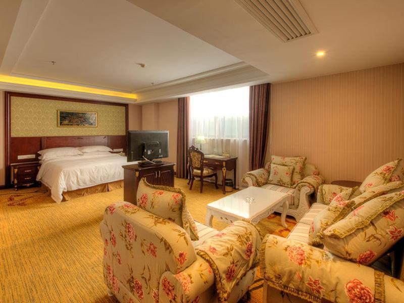 Vienna Hotel Shanghai Happy Valley Songjiang Buitenkant foto
